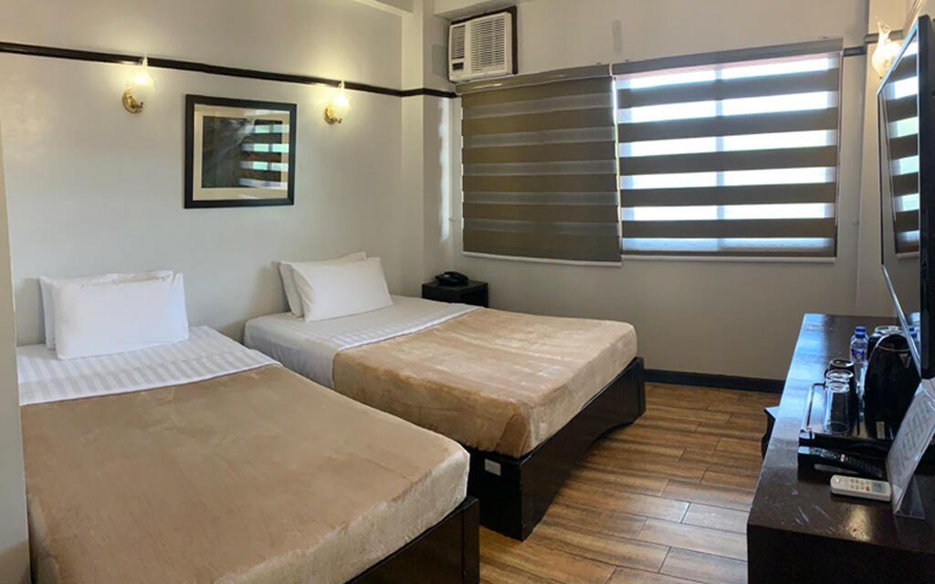Superior Room with Airconditioner